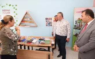 19 Mayıs Belediye Başkanı Topaloğlu, Fen ve Doğa Okulu’nu ziyaret etti