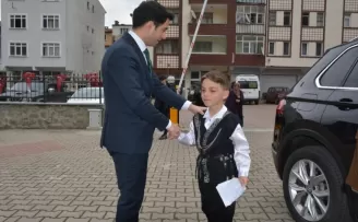 23 Nisan Ulusal Egemenlik ve Çocuk Bayramı kutlanıyor