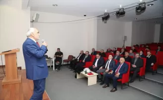 “Ailede Yardımlaşma ve Dayanışma Ruhunun Yeşermesinde Kadının Rolü“ konferansı