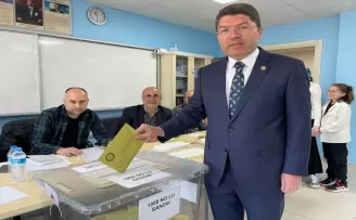 AK Parti Grup Başkanvekili Yılmaz Tunç, Bartın’da oyunu kullandı: