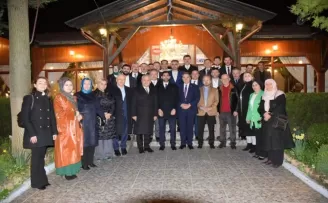AK Parti Karabük milletvekili aday adayları iftarda bir araya geldi