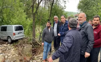 AK Parti’li Karaaslan, selden zarar gören Ladik ilçesini ziyaret etti