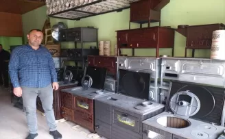 Alaplı'da havaların soğumasıyla sobacılar hareketli günler yaşıyor