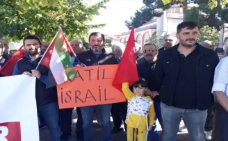 Amasya’da İsrail’in Gazze’de yaptığı katliama tepki gösterildi