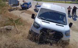 Amasya’da minibüs ile otomobilin çarpıştığı kazada 5 kişi yaralandı