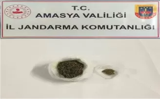 Amasya’da otobüsteki yolcuda uyuşturucu yakalandı