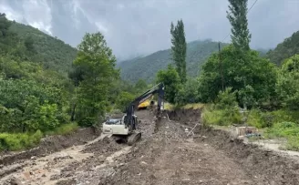 Amasya’da sel sularına kapılan 2 kişi için arama çalışması başlatıldı