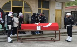 Amasya'daki otobüs kazasında ölen bekçinin cenazesi Giresun'da defnedildi