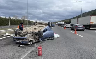 Anadolu Otoyolu’nda cip ile çarpışan otomobildeki 2 kişi yaralandı