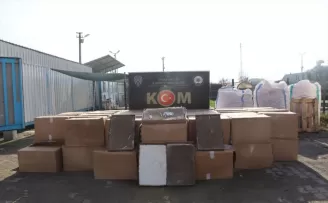 Anadolu Otoyolu’nda durdurulan tırda 2 milyon makaron ele geçirildi