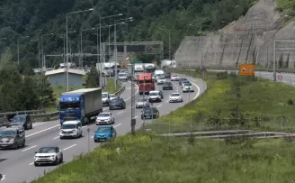 Anadolu Otoyolu’nun Bolu geçişinde bayram trafiği başladı