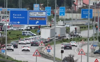 Ankara-Samsun kara yolunda trafik yoğunluğu yaşanıyor