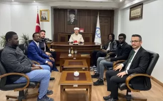 Arkadaşlarından etkilenen Çadlı üniversite öğrencisi İslamiyet'i seçti