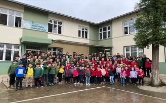 Artvin Hopaspor'dan ilkokul öğrencilerine ziyaret