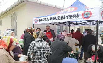 Bafra Belediyesi her gün 1500 kişiye sıcak yemek veriyor