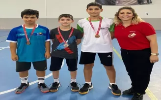Bafra’da badminton turnuvası yapıldı