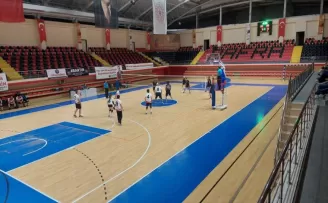 Bafra'da Cumhuriyet Voleybol Turnuvası başladı