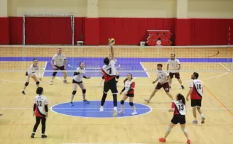 Bafra’da Kurumlar Arası Atatürk Kupası Voleybol Turnuvası sona erdi