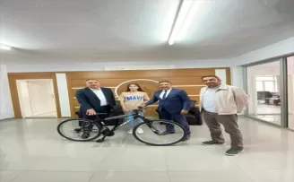 Bayburt’ta başarılı öğrenciler ödüllendirildi