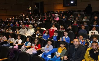Bayburt'ta kırsalda yaşayan öğrenciler sinema keyfi yaşadı