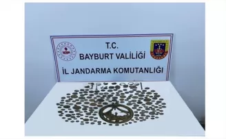 Bayburt’ta tarihi eser olduğu değerlendirilen 206 obje ele geçirildi