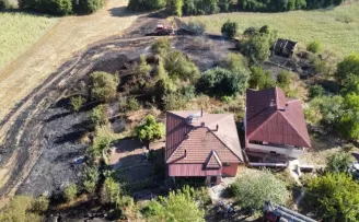 Bolu’da çıkan anız yangını evlere sıçramadan söndürüldü