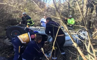 Bolu'da şarampole devrilen otomobildeki 2 kişi öldü