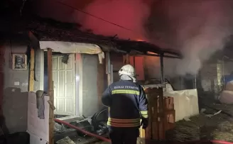 Bolu’da yangın çıkan evde hasar oluştu