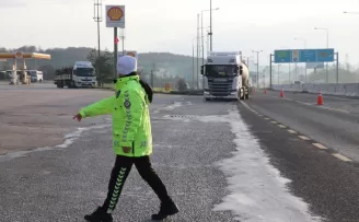 Bolu’da zorunlu kış lastiği denetimi yapıldı