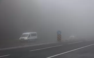 Bolu Dağı'nda sis nedeniyle görüş mesafesi azaldı