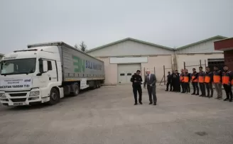 Bolu'dan Pakistan'daki sel bölgesine yardım tırı
