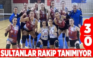 Bordo Mavi Sultanlar ezdi geçti