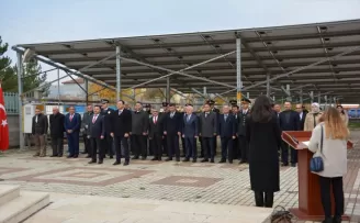 Büyük Önder Atatürk'ü anıyoruz