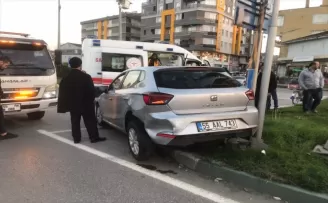 Çarşamba'da otomobiller çarpıştı, 1 kişi yaralandı