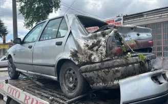 Çarşamba’da su kanalına giren otomobilin sürücüsü yaralandı
