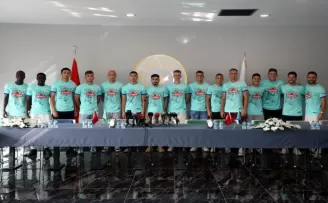 Çaykur Rizespor’da yeni transferler tanıtıldı