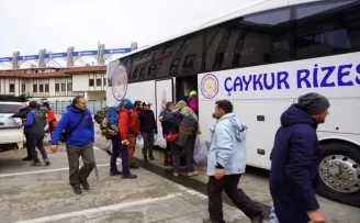 Çaykur Rizespor Kulübü, depremzedeler için malzeme yardımında bulundu