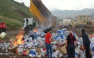 Çorum’da çeşitli operasyonlarda ele geçirilen kaçak ürünler imha edildi