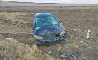 Çorum'da takla atan otomobildeki 3'ü çocuk 5 kişi yaralandı