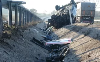 Çorum'da takla atan otomobildeki aynı aileden 4 kişi yaralandı