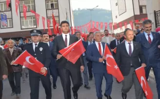Cumhuriyet’in 100. yılı Çaykara ilçesinde kutlandı
