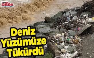 Deniz Yüzümüze Tükürdü