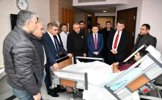 Depremde yaralanan polis memuru Karabük’te tedavi görüyor