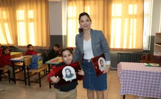 Doğu Marmara ve Batı Karadeniz'de öğrenciler karnelerini aldı