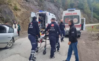 Düzce’de dereye yuvarlanan kamyondaki 1 kişi öldü, 1 kişi yaralandı