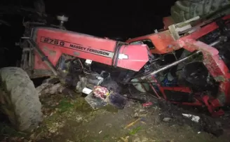 Düzce’de devrilen traktörün sürücüsü ağır yaralandı