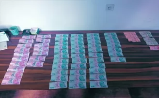 Düzce’de duygu sömürüsü yaparak dilenen çifte para cezası kesildi