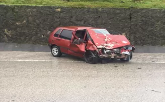 Düzce’de iki otomobilin çarpıştığı kazada 3 kişi yaralandı