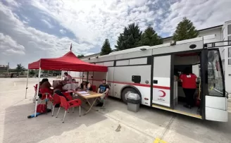 Düzce’de ilkokul öğrencilerinin kan bağışı çağrısı destek gördü