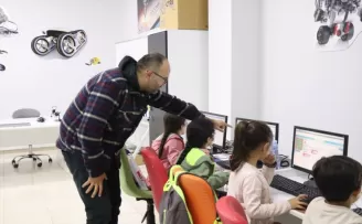 Düzce'deki Çocuk Üniversitesi eğitime başladı